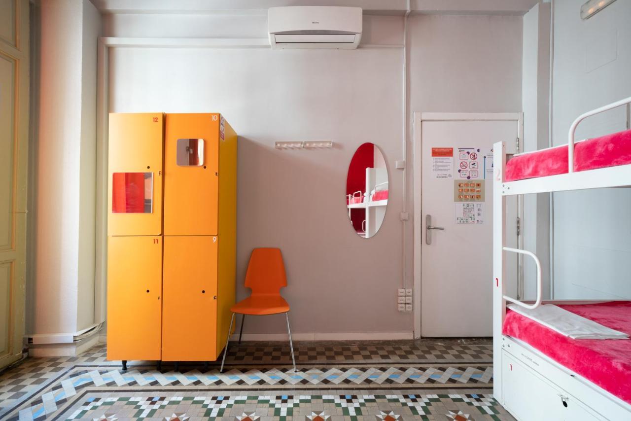 Red Nest Hostel فالنسيا المظهر الخارجي الصورة