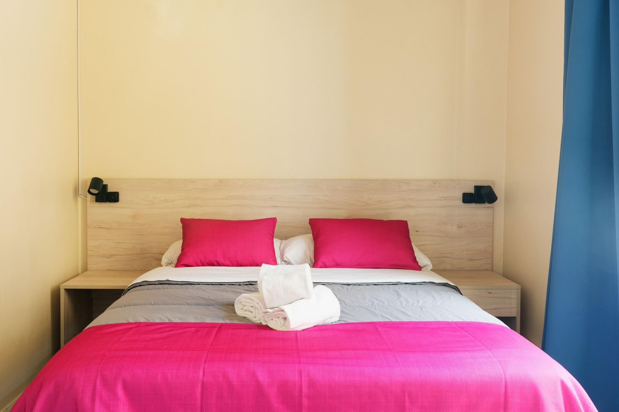 Red Nest Hostel فالنسيا المظهر الخارجي الصورة