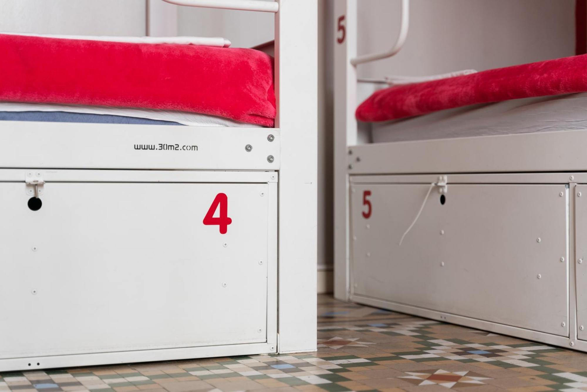 Red Nest Hostel فالنسيا المظهر الخارجي الصورة