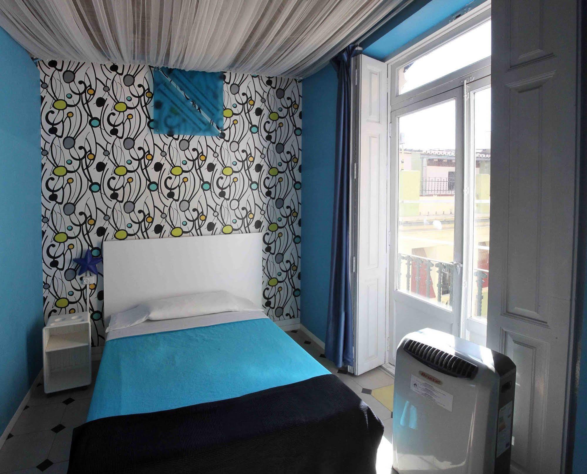 Red Nest Hostel فالنسيا المظهر الخارجي الصورة