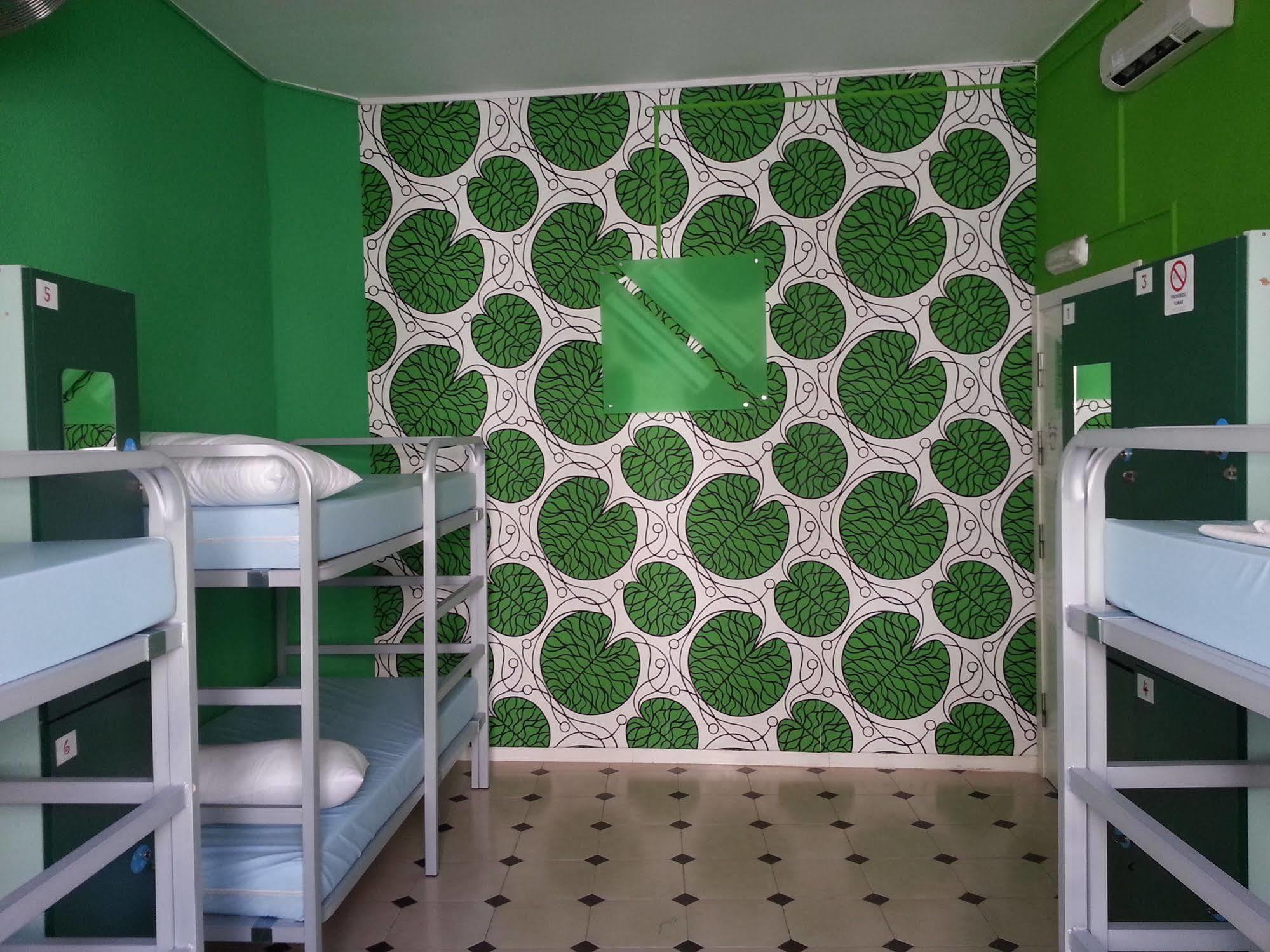 Red Nest Hostel فالنسيا المظهر الخارجي الصورة