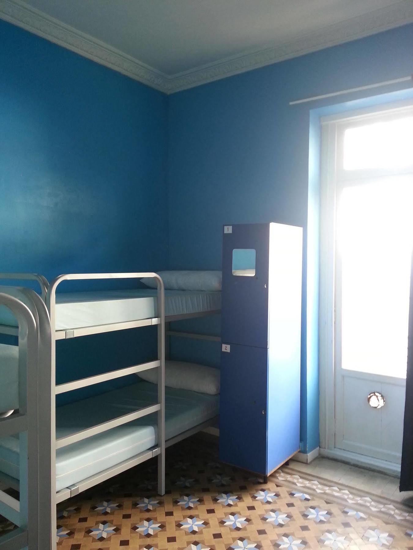Red Nest Hostel فالنسيا المظهر الخارجي الصورة