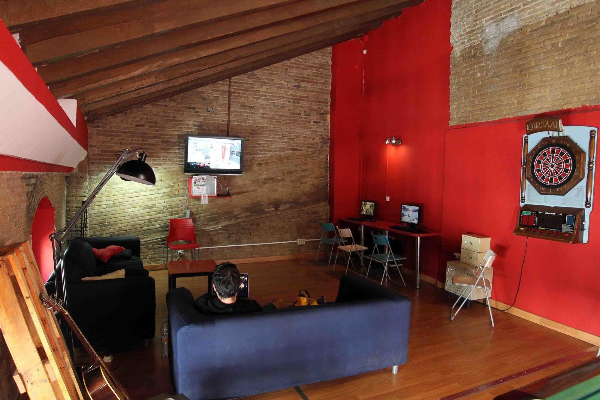 Red Nest Hostel فالنسيا المظهر الخارجي الصورة