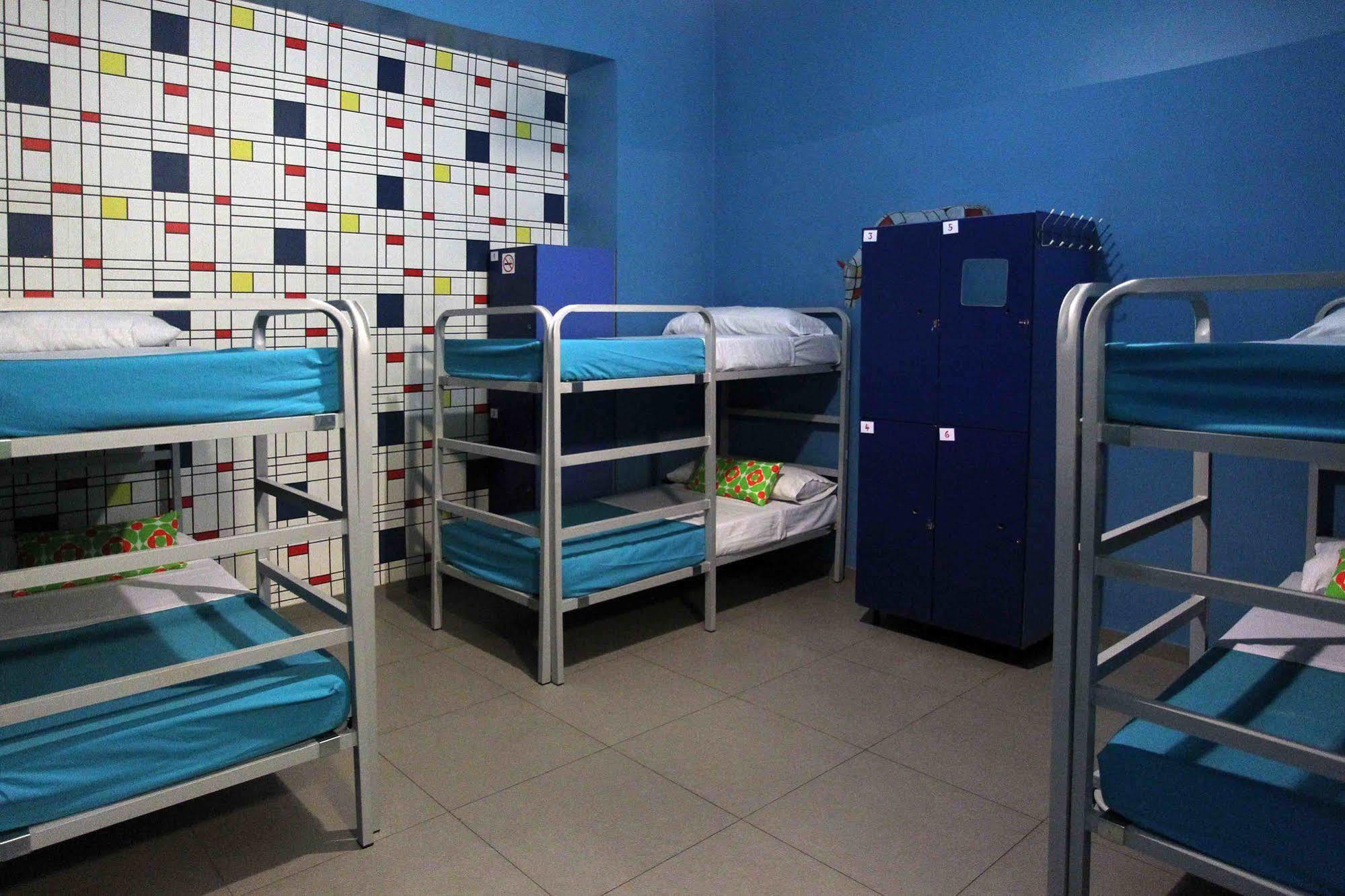 Red Nest Hostel فالنسيا المظهر الخارجي الصورة