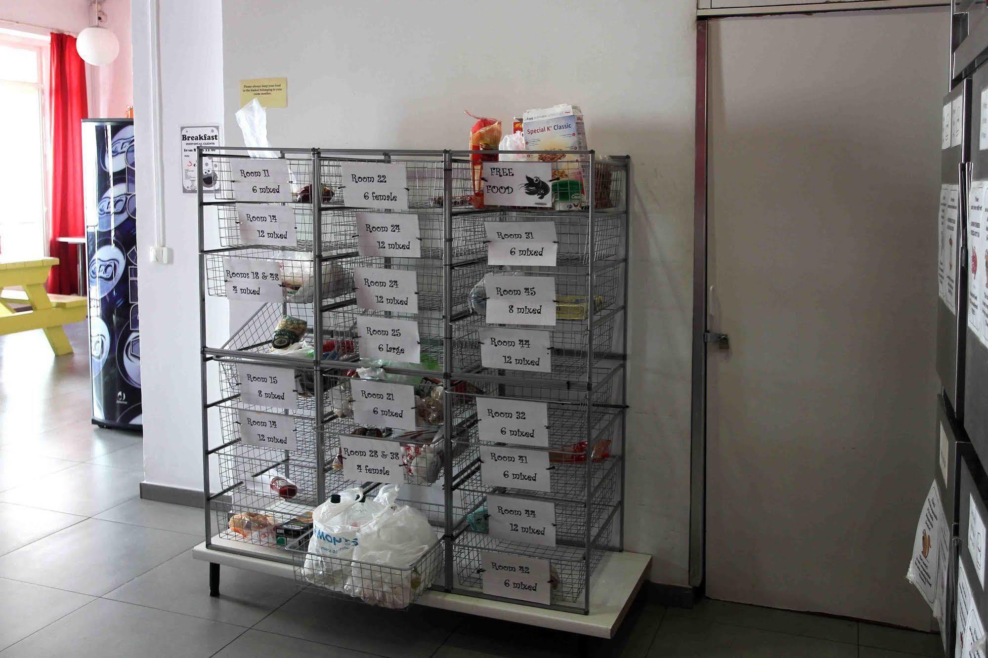 Red Nest Hostel فالنسيا المظهر الخارجي الصورة