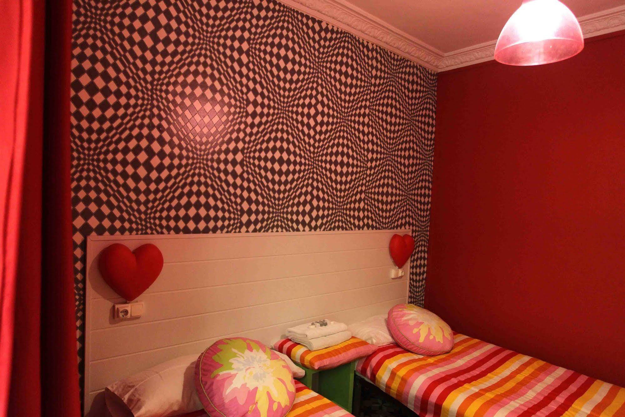Red Nest Hostel فالنسيا المظهر الخارجي الصورة