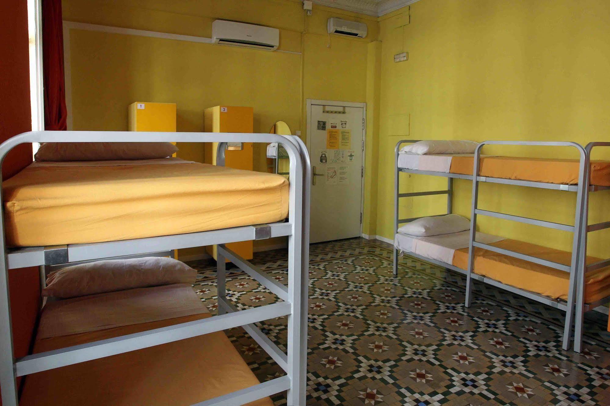 Red Nest Hostel فالنسيا المظهر الخارجي الصورة