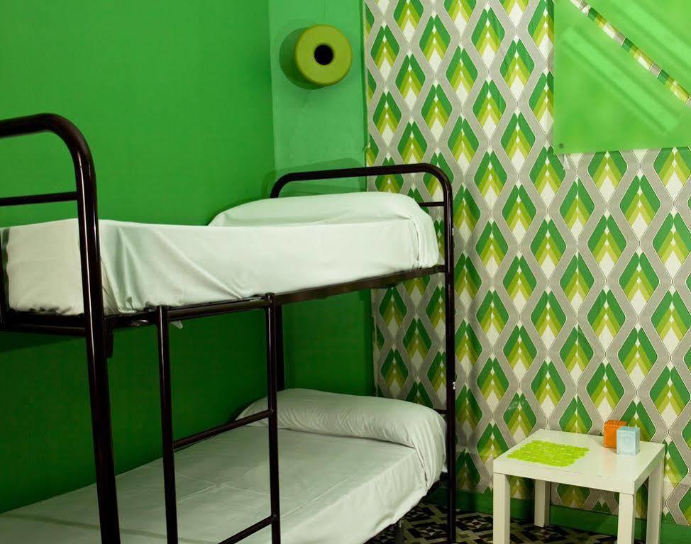 Red Nest Hostel فالنسيا المظهر الخارجي الصورة