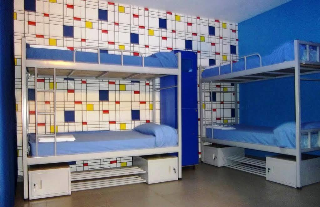 Red Nest Hostel فالنسيا المظهر الخارجي الصورة